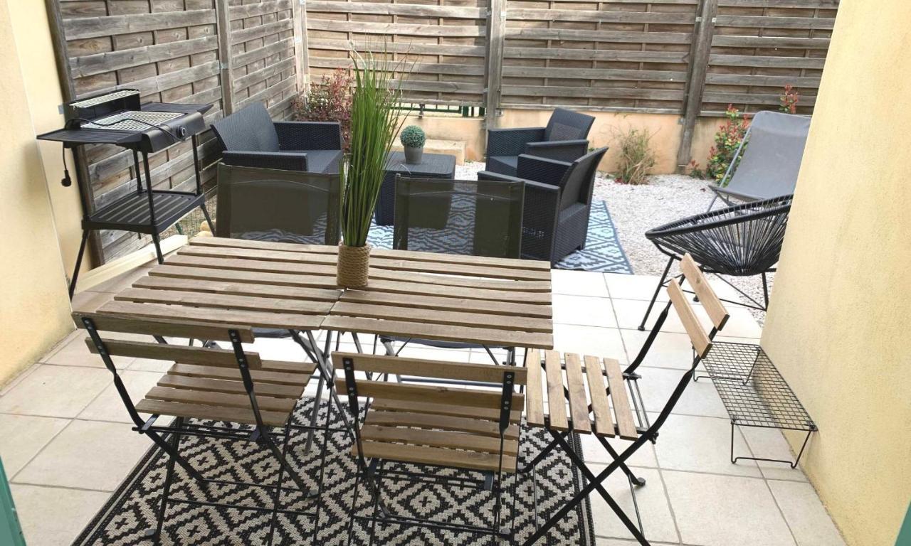 Maison T4 -Jardin+ Parking+ Clim -Proche Remparts Эг-Морт Экстерьер фото